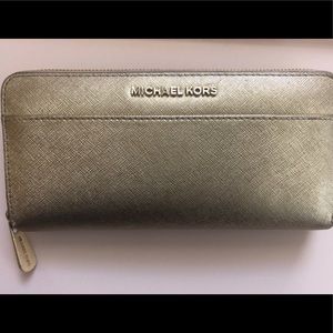 Well loved Michael Kors Wallet